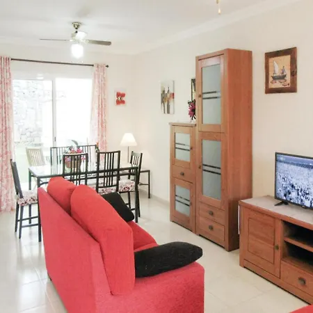 Casa vacanze Three-bedroom Holiday In