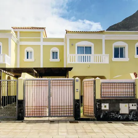 Casa vacanze Three-bedroom Holiday In