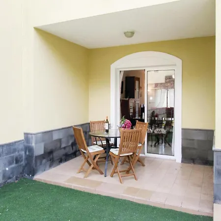 Three-bedroom Holiday In Casa vacanze
